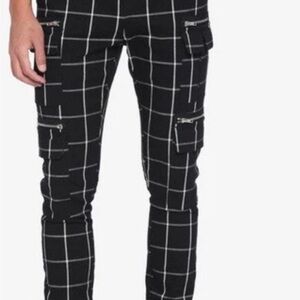 Hot Topic Black Grid Pattern Cargo Pants